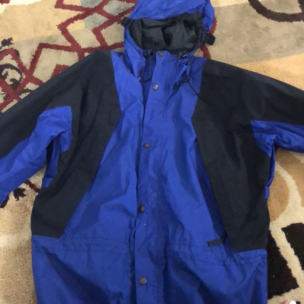 Men’s north face blue jacket